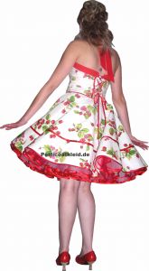 petticoatdress with sweet strawberrys