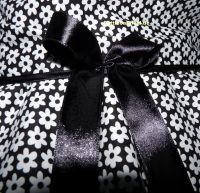 Retrodress 2 black white flowers