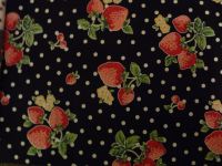 50th strawberrydress black with white dots modell 1