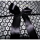 Retrokleid 2 schwarz weiße Blumen